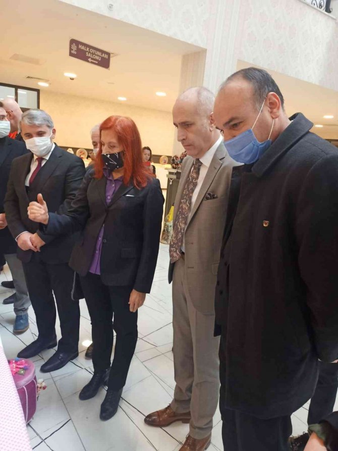 Palandöken Mem, Atık Malzemelerden Üretilen Ürünlerle Sergi Açtı