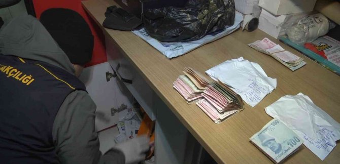 Samsun Merkezli Ankara Ve İ̇stanbul’da Suç Örgütü Operasyonu: 40 Gözaltı