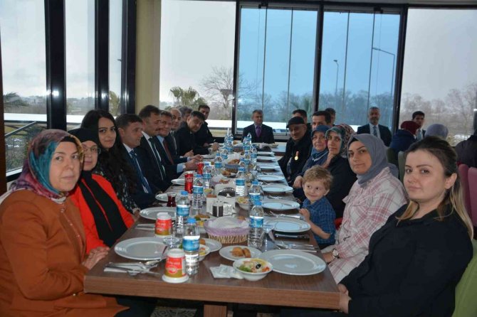 18 Mart’ta Şehit Yakınları Ve Gaziler Unutulmadı