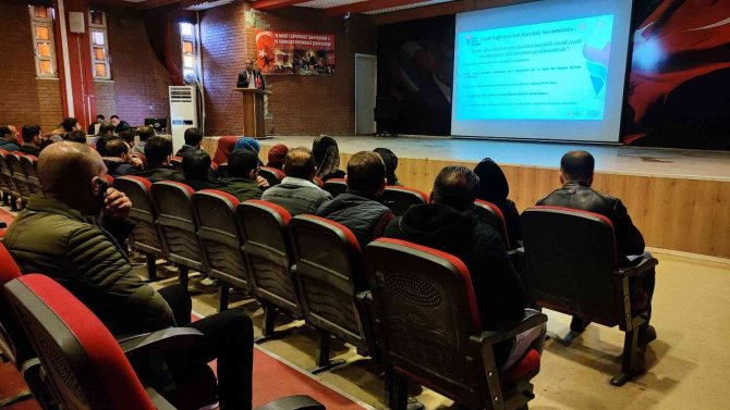 Silopi’de Yabancı Uyruklu Kişilere ’Sosyal Uyum Projesi’ Semineri