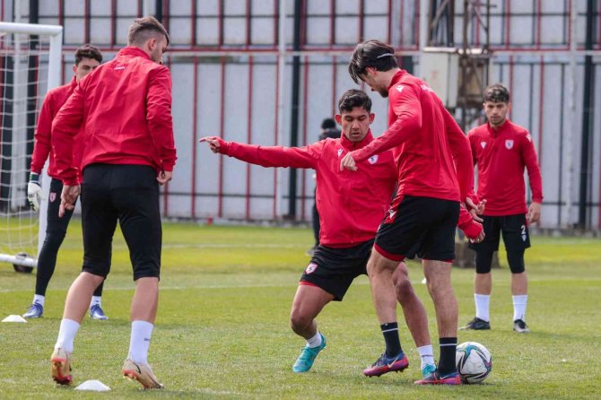 Samsunspor İle B.b. Erzurumspor 4. Randevuya Çıkıyor