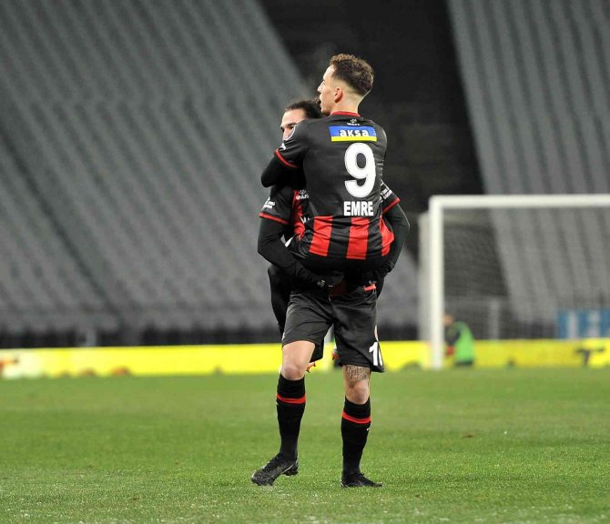 Spor Toto Süper Lig: Fatih Karagümrük: 2 - Kayserispor: 0 (İ̇lk Yarı)