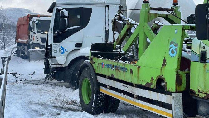 Kaza Sebebi İle Kapanan Tem Otoyolu Açıldı