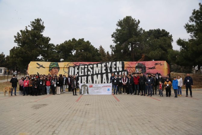 Tuzlalı Öğrencilere Çanakkale Destanı Anlatılıyor