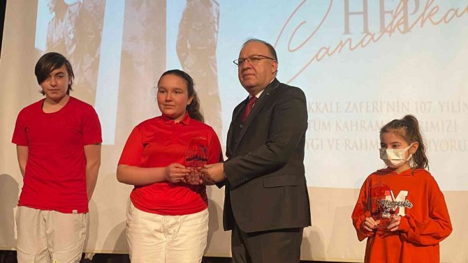 Çanakkale Zaferi’nin Yıldönümünde Duygulandıran Oratoryo