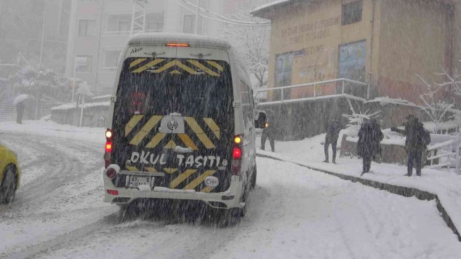 Aniden Bastıran Kar Hayatı Olumsuz Etkiledi