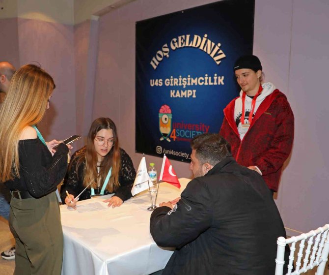 Antalya Genç Girişimciler Kampı Başladı