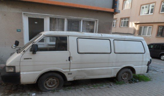 Bandırma’da Hurda Ve Atıl Araçlar Toplanmaya Başlandı