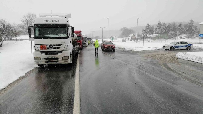 Bolu Dağı’nda Ağır Araçların Geçişi Kontrollü Sağlanıyor