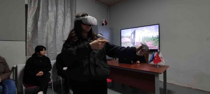 Bu Okulda Eğitimler Sanal Ortamda Yapılıyor