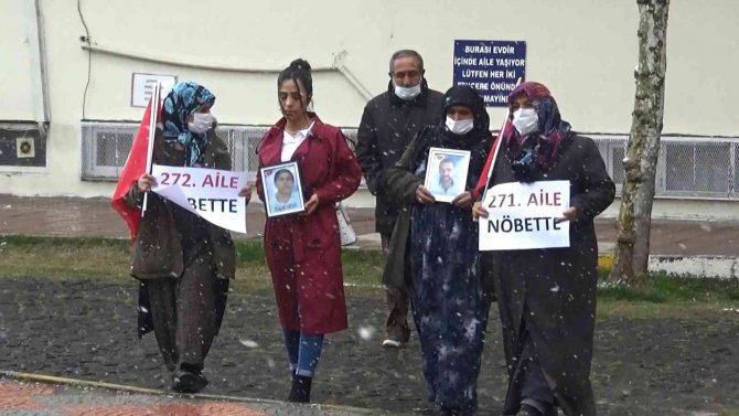 Evlat Nöbetine 2 Aile Daha Katıldı