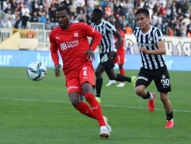 Sivasspor 3 Puan Peşinde