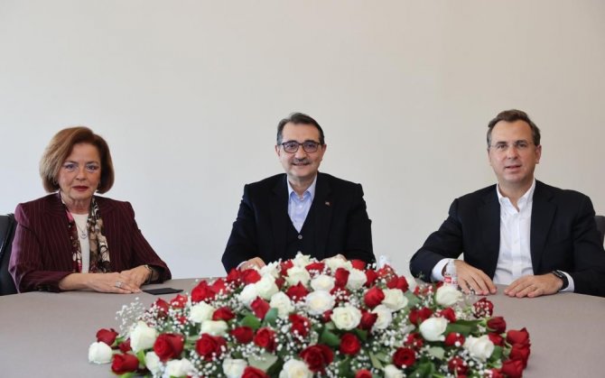 Bakan Dönmez, Türkiye’ye Enerji Veren Kadınlar Jürisiyle Buluştu