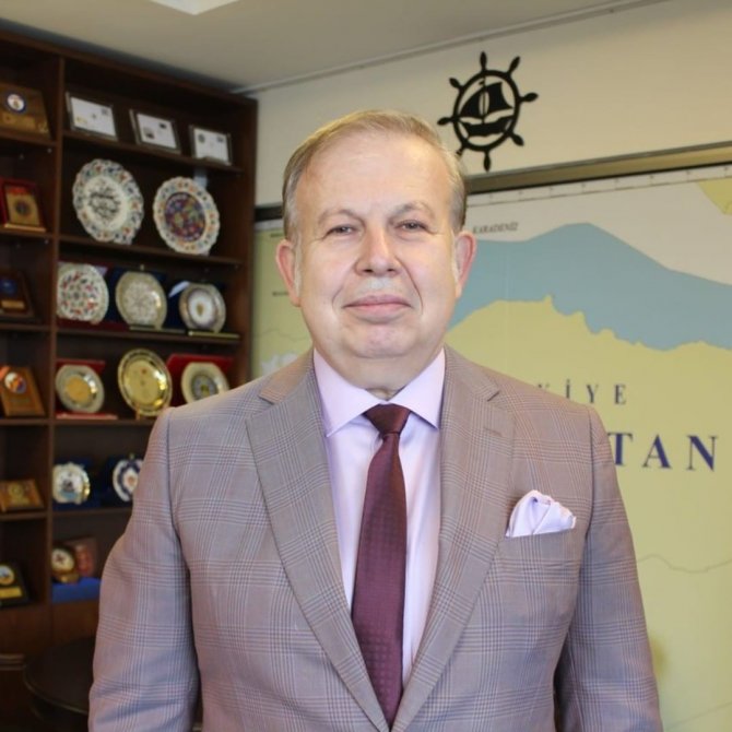 Emekli Tümamiral Cihat Yaycı’ya Hakaret Eden Fetö Firarisi Adem Yavuz Arslan’a 2 Yıla Kadar Hapis Talebi