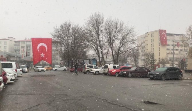 Iğdır’da Kar Yeniden Başladı