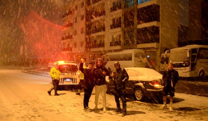 Karda Drift Şovu 9 Bin 125 Liraya Patladı