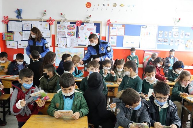 “Hayata Renk Verelim” Projesinde 270 Öğrenciye Eğitim Verildi