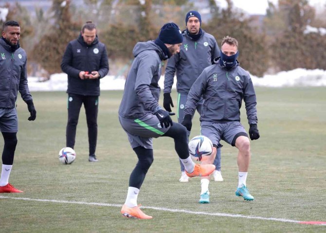 Konyaspor, Fenerbahçe Maçı Hazırlıklarını Tamamladı