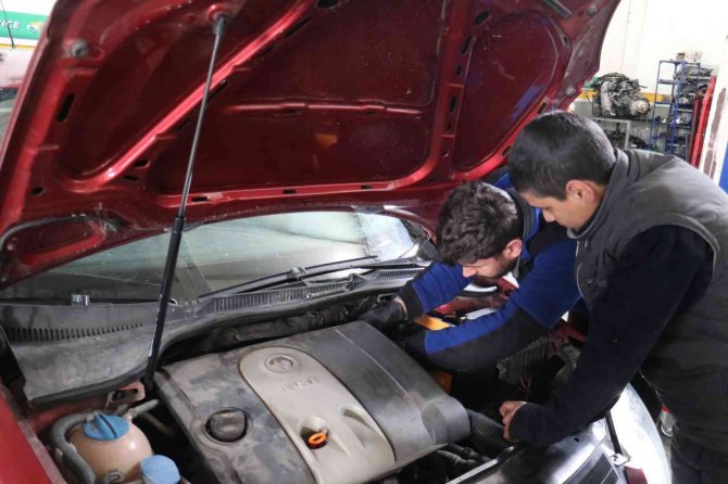 Çıraklıkla Başladı, 27 Kişiye İstihdam Sağladı