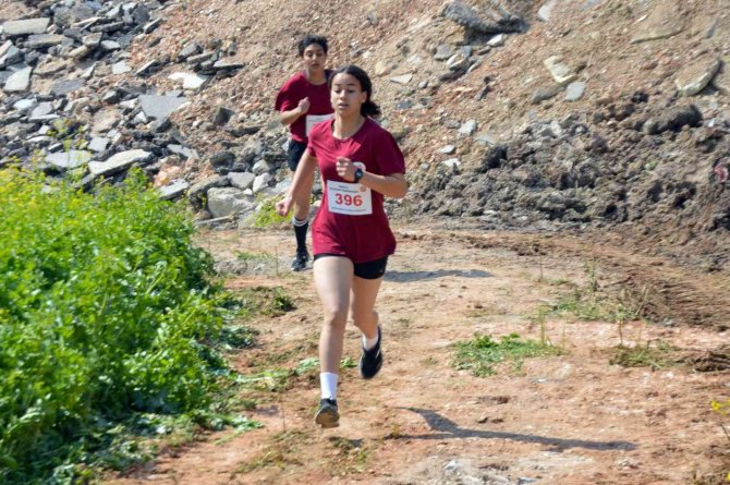 Kır Çiçekleri’nden 7 Sporcu, ‘Mersin Atletizm İ̇l Karması’na Katılma Hakkı Kazandı