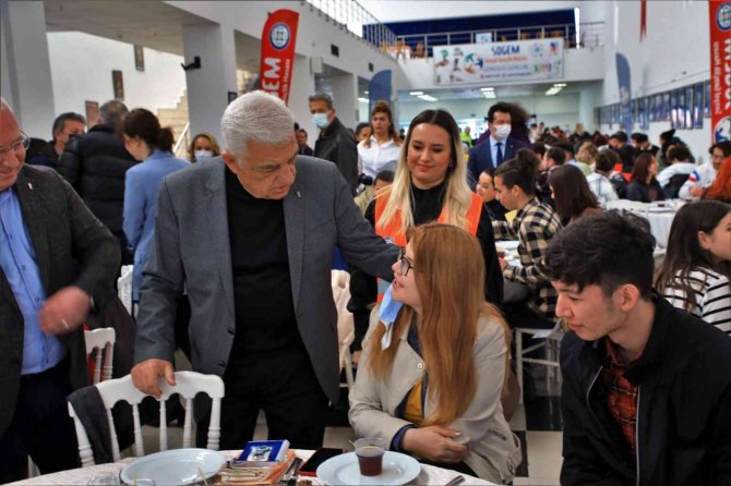 Başkan Gürün, Üniversite Öğrencileri İle Bir Araya Geldi