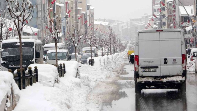 Muş’ta 113 Köy Yolu Ulaşıma Kapandı