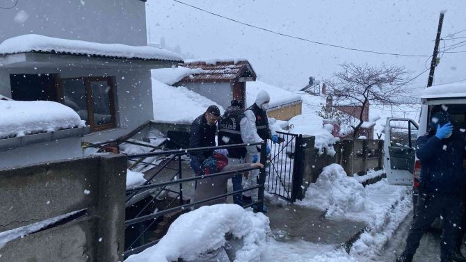 Çarşıdan Döndü, Eşini Evde Ölü Buldu