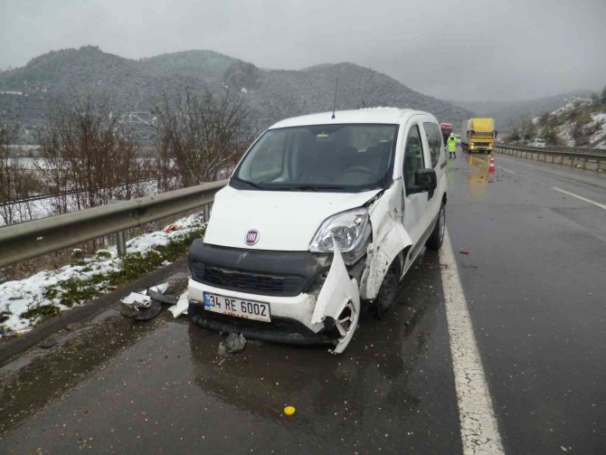 Bilecik’te Trafik Kazası: 1 Ölü, 7 Yaralı