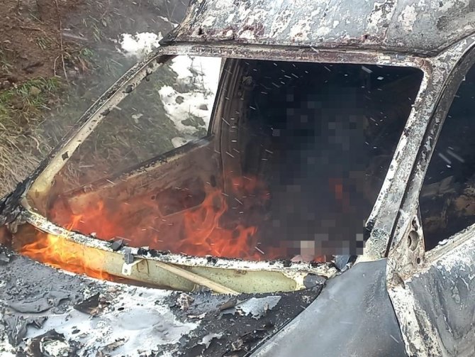 Isınmak İçin Aracına Koyduğu Köz Kovası Sonu Oldu