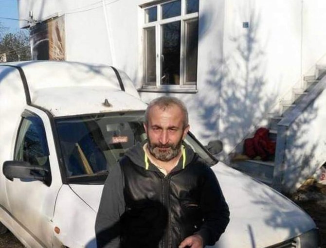 Isınmak İçin Aracına Koyduğu Köz Kovası Sonu Oldu