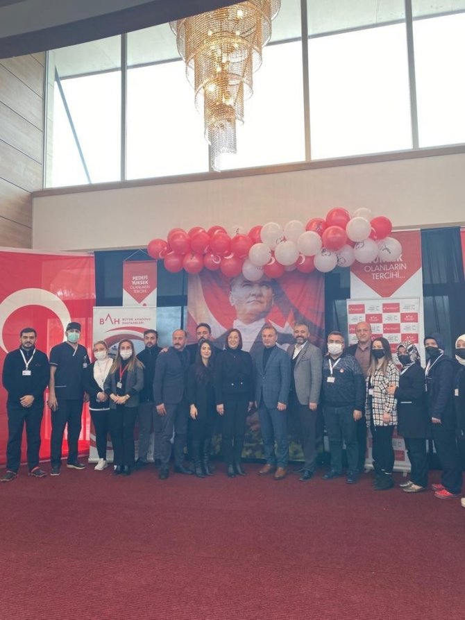 Samsun’da Sağlık Çalışanları Öğrencilerle Birlikte Çanakkale Zaferi’ni Kutladı