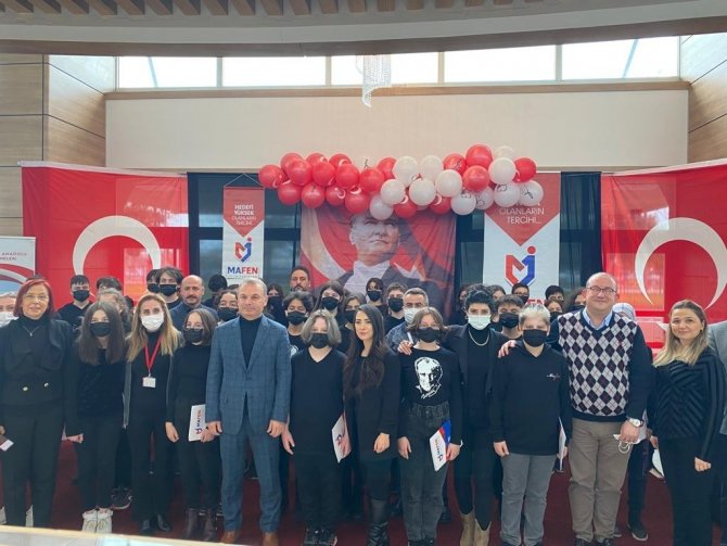 Samsun’da Sağlık Çalışanları Öğrencilerle Birlikte Çanakkale Zaferi’ni Kutladı