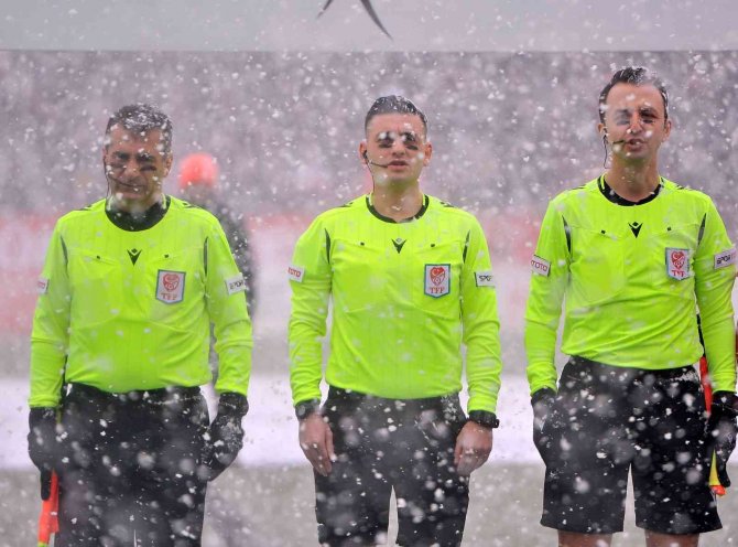 Spor Toto 1. Lig: Ümraniyespor: 0 - Altınordu: 1