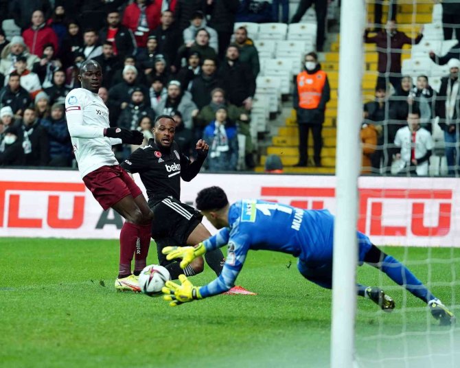 Spor Toto Süper Lig: Beşiktaş: 1 - Hatayspor: 0 (Maç Devam Ediyor)