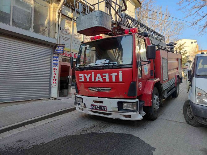 Tek Başına Kaldığı Metruk Dükkânda Yanarak Can Verdi