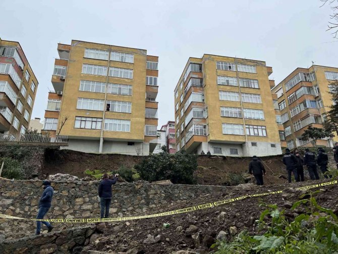 Trabzon’da Çöken İstinat Duvarı Paniğe Neden Oldu
