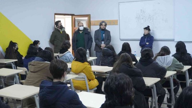 Lise Öğrencilerinden Yalova Üniversitesi’ne Ziyaret