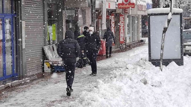Zonguldak’ta Kar Yağışı Etkili Oldu