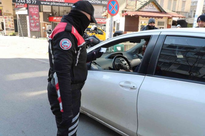 Antalya’da 958 Polis İle ‘Huzurlu Sokaklar Ve Terör Suçları Uygulaması’