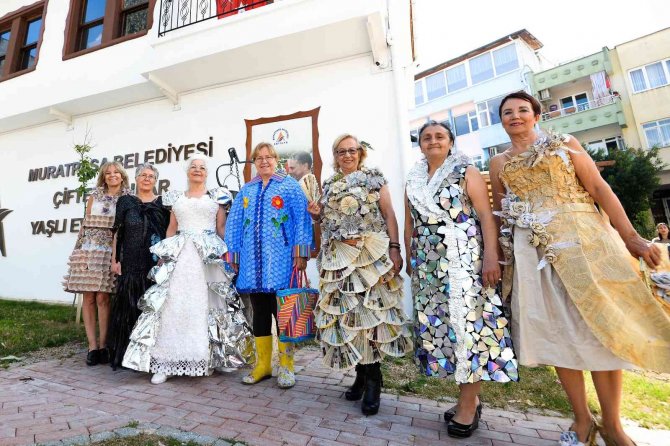 Yaşlı Evi Sakinleri Atıklardan Hazırlanan Kostümlerle Defile Yapacak