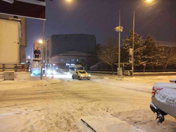 Ardahan’da Eğitime Kar Engeli; 1 Gün Ara Verildi