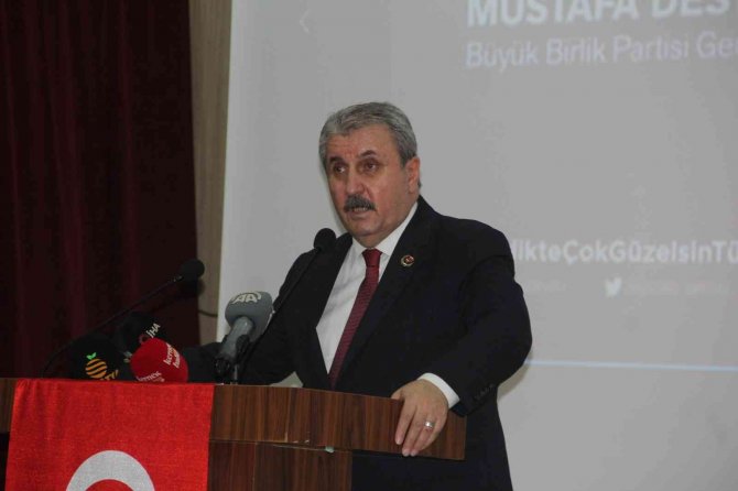 Bbp Genel Başkanı Destici: “Türk Tabipler Birliği, Türk Hekimlerini Temsil Etmiyor."