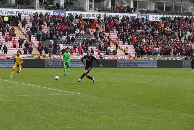 Tff 2. Lig: Eskişehirspor: 1 - Tarsus İ̇dman Yurdu: 5