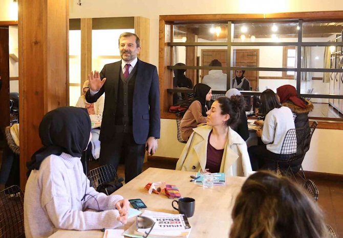 Gürsu Belediyesi’nin Kurslarına Yoğun İlgi