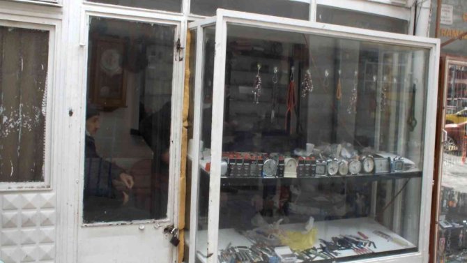 Isparta’nın 461 Yıllık Üzüm Çarşısı Yıllara Meydan Okuyor