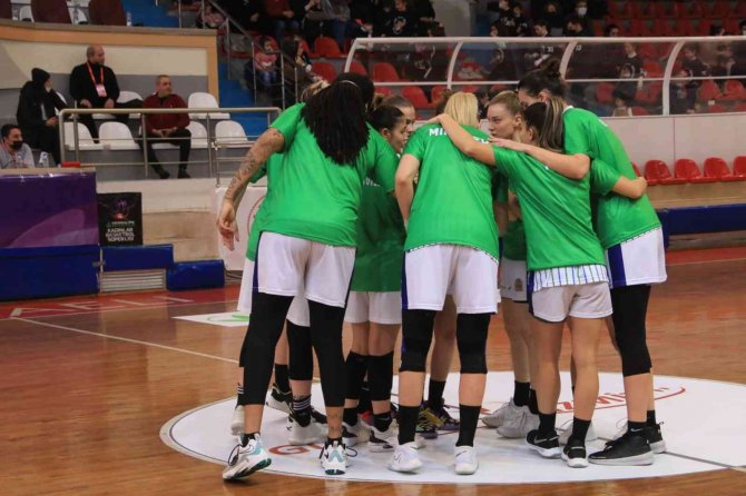 Kadınlar Basketbol Süper Ligi: İ̇zmit Belediyespor: 55 - Çbk Mersin Yenişehir Belediyesi: 85