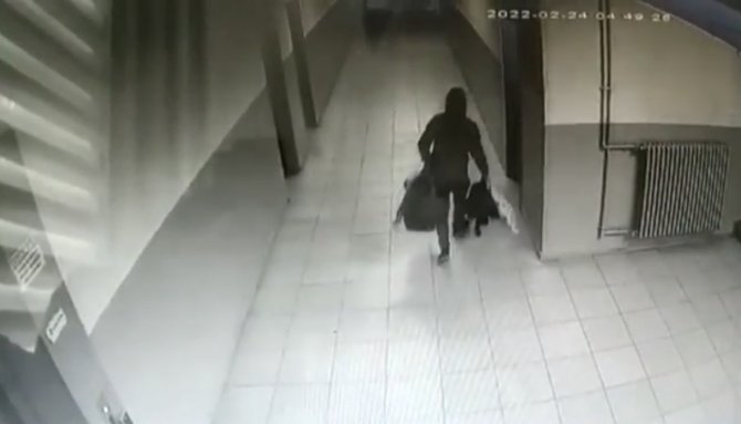 İ̇stanbul’da Okulu Soyan Hırsız Çaldıklarının Parasıyla Uyuşturucu Satın Aldı