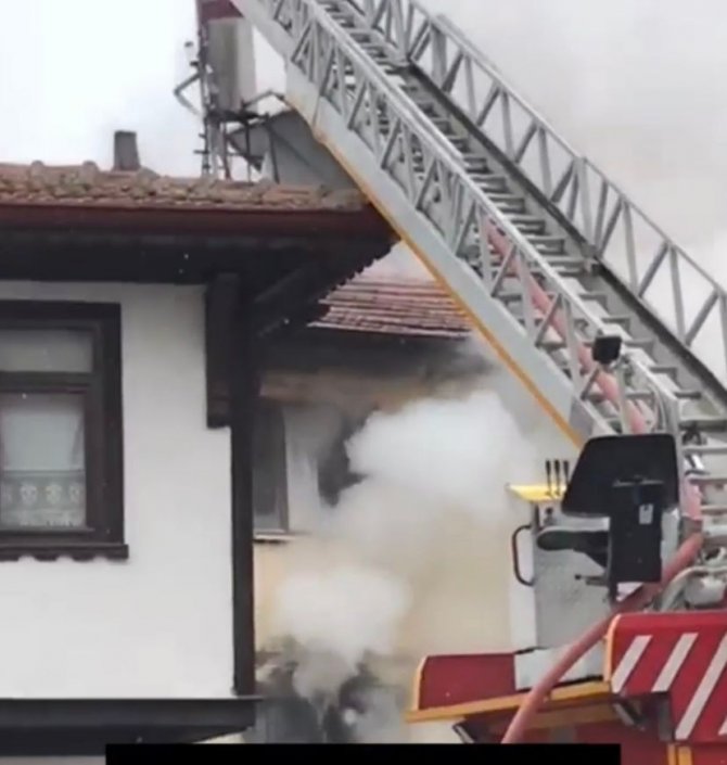 Kastamonu’da Ahşap Evde Çıkan Yangında 1 Kişi Öldü
