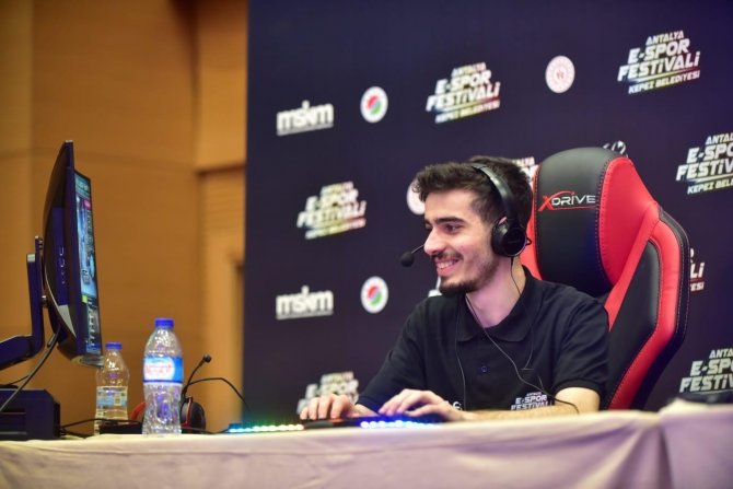 Kepez’de E-sporfest Heyecanı
