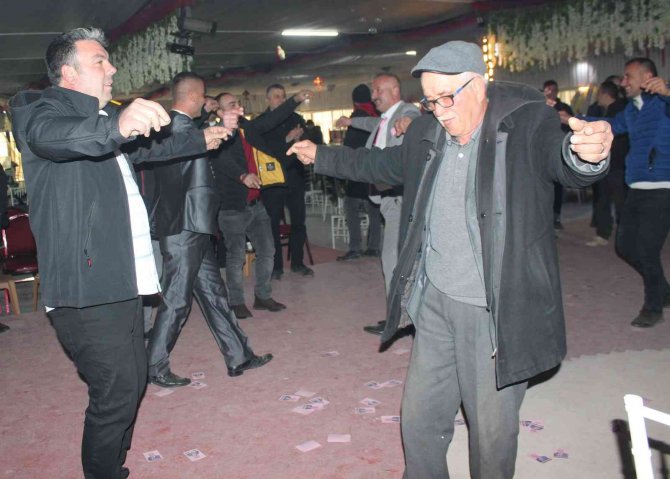 Alaşehir Madeni Sanatkarlar Odasının Yeni Başkanı Sinan Gelin Oldu